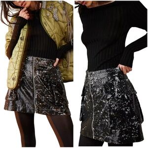 BlankNYC NWT Black Sequin Exposed Zipper Cargo Mini Skirt